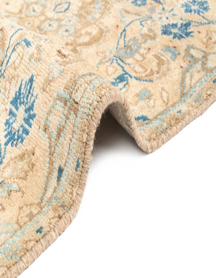 Detail image of  3' 2 x 5' 7 Hamedan Rug