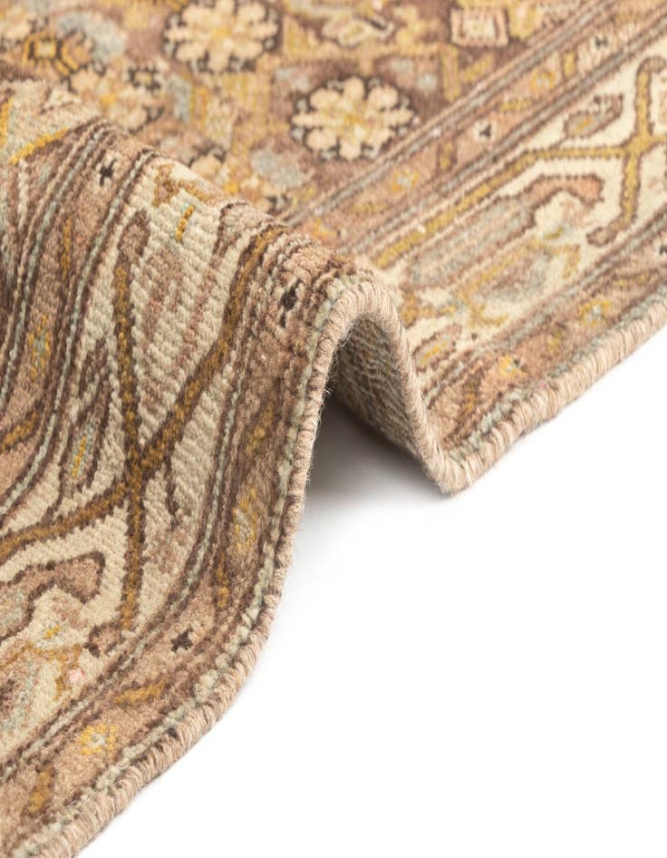 Detail image of  3' 4 x 8' 6 Hamedan Rug