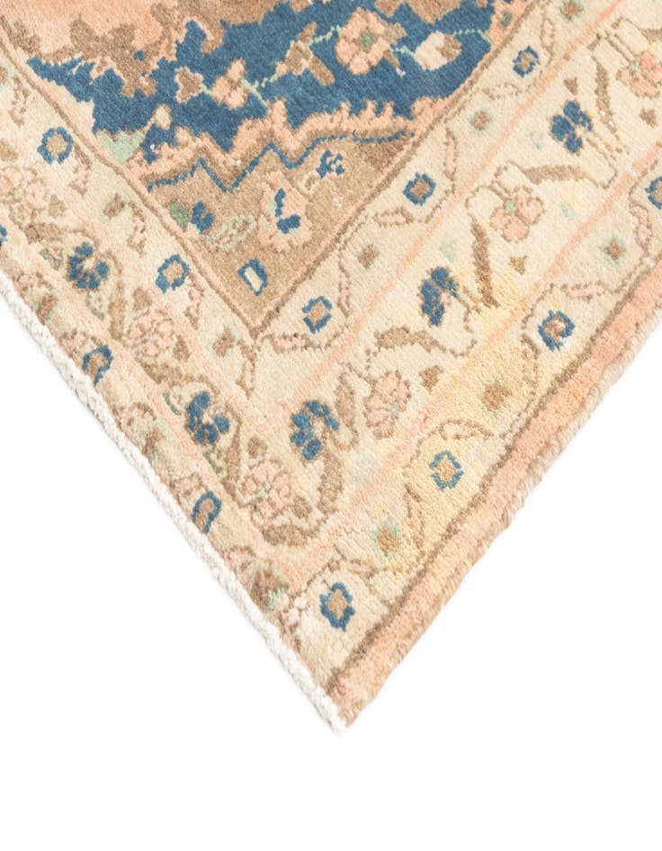 Detail image of  3' 3 x 8' Hamedan Rug