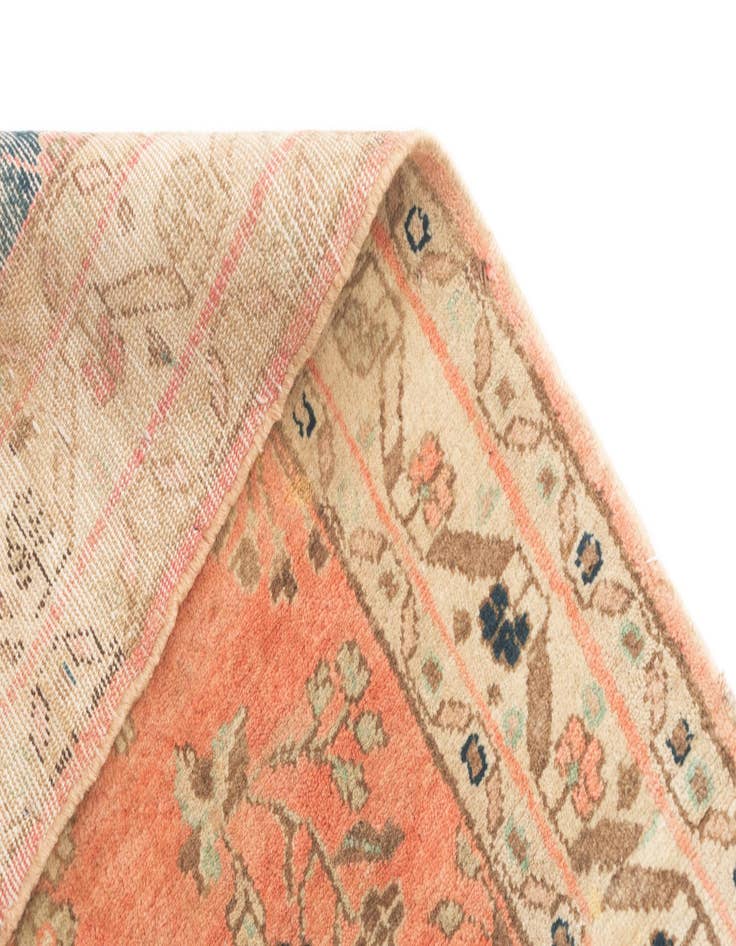 Detail image of  3' 3 x 8' Hamedan Rug