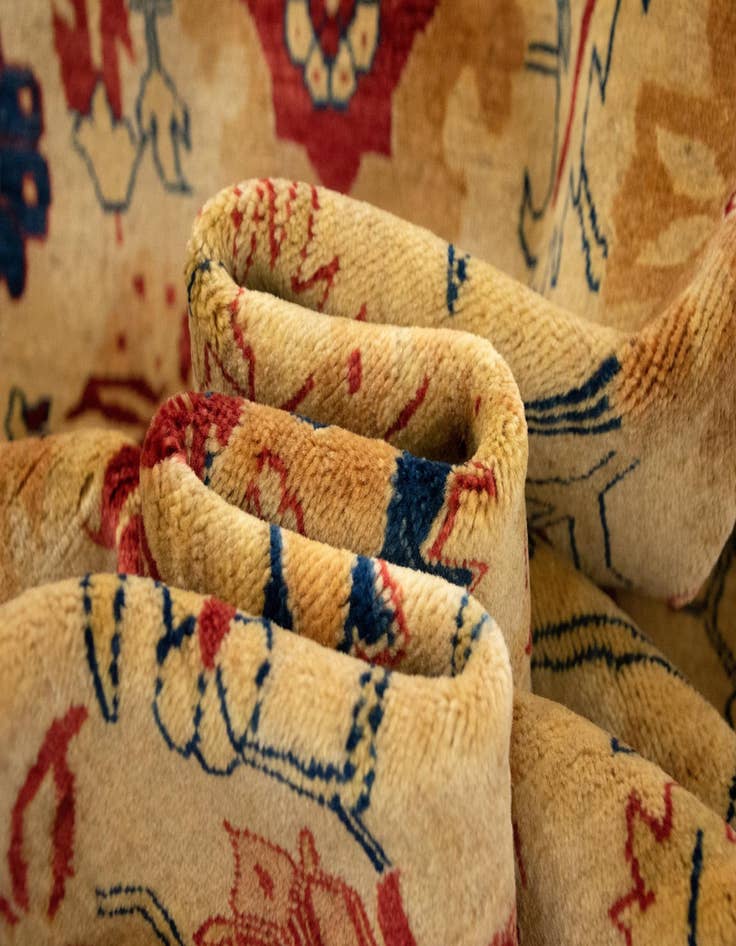 Detail image of  7' 9 x 9' 11  Hand Knotted Heriz Persian Wool Rug
