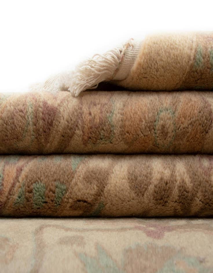 Detail image of  8' 6 x 11' 8  Hand Knotted Indo Tabriz Wool Rug