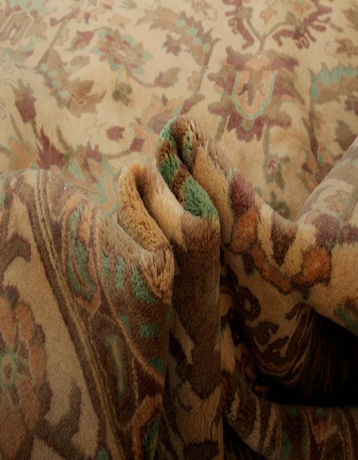 Detail image of  8' 5 x 10' 5  Hand Knotted Indo Tabriz Wool Rug