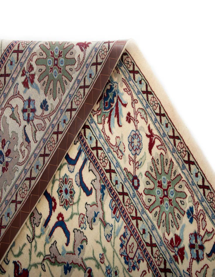 Detail image of 8' 1 x 10' 8 Hand Knotted Indo Tabriz Wool Rug