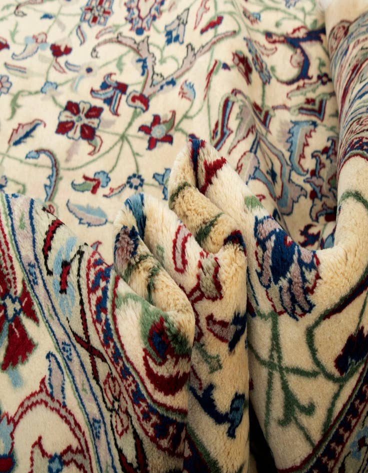 Detail image of 8' 1 x 10' 8 Hand Knotted Indo Tabriz Wool Rug