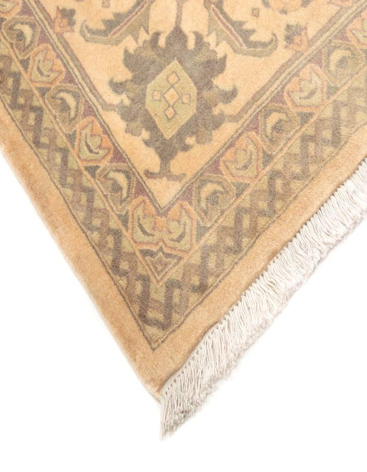 Detail image of  8' 4 x 10'  Hand Knotted Indo Tabriz Wool Rug