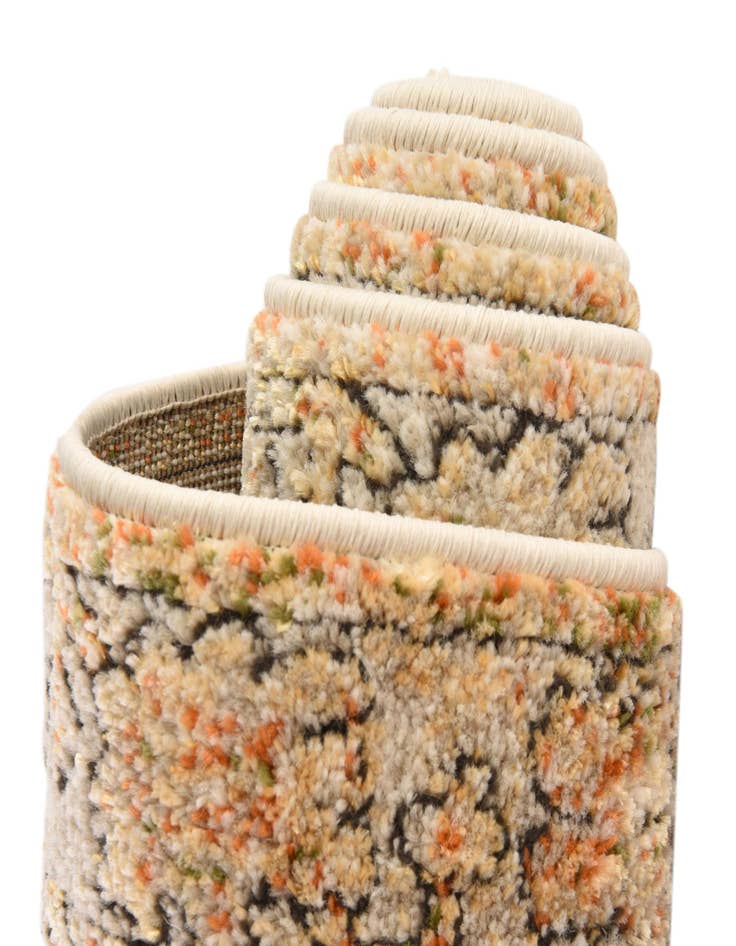 Detail image of  5' x 8' Isabella Rug