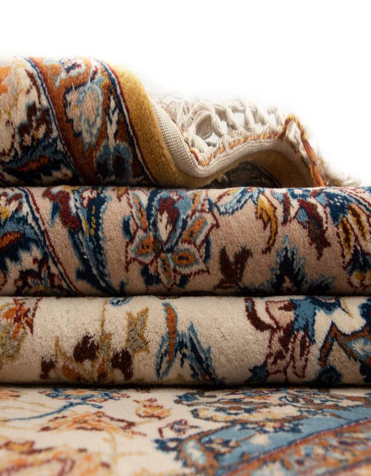 Detail image of  4' 9 x 7' 3  Hand Knotted Isfahan Persian Rug