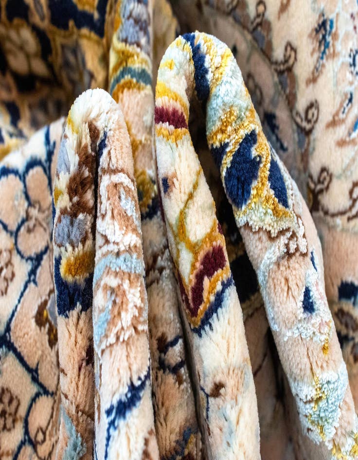 Detail image of  10' x 14' 5  Hand Knotted Isfahan Persian Rug