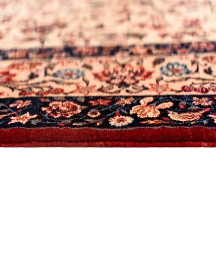 Detail image of  4' 10 x 7' 8 Isfahan Wool Rug