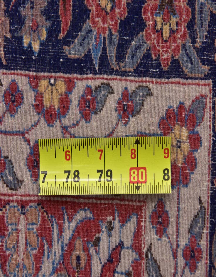 Detail image of  7' 2 x 9' 7  Hand Knotted Isfahan Oriental Wool Rug