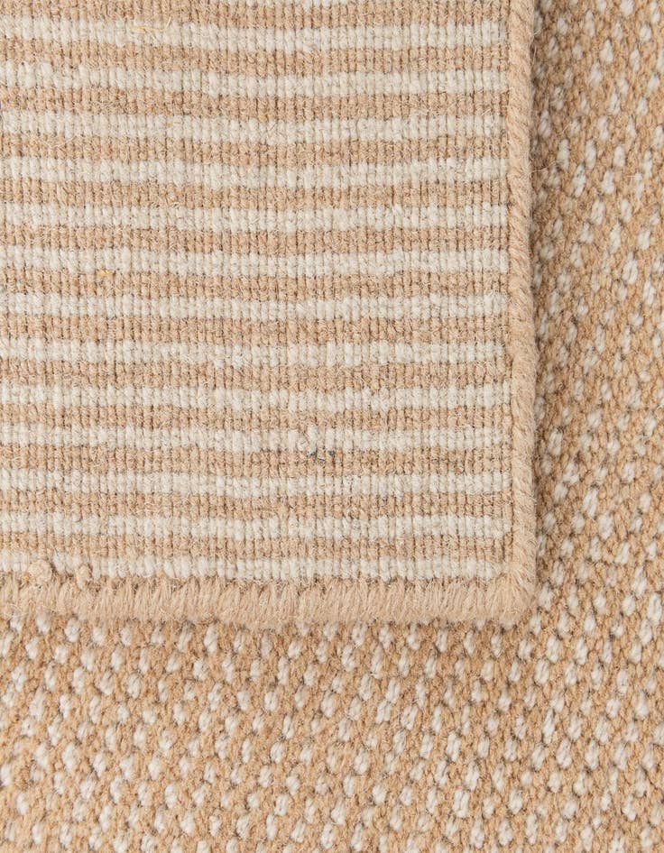Detail image of  2' 2 x 3' 2  Hand Woven Jill Zarin English Manor Wool Rug