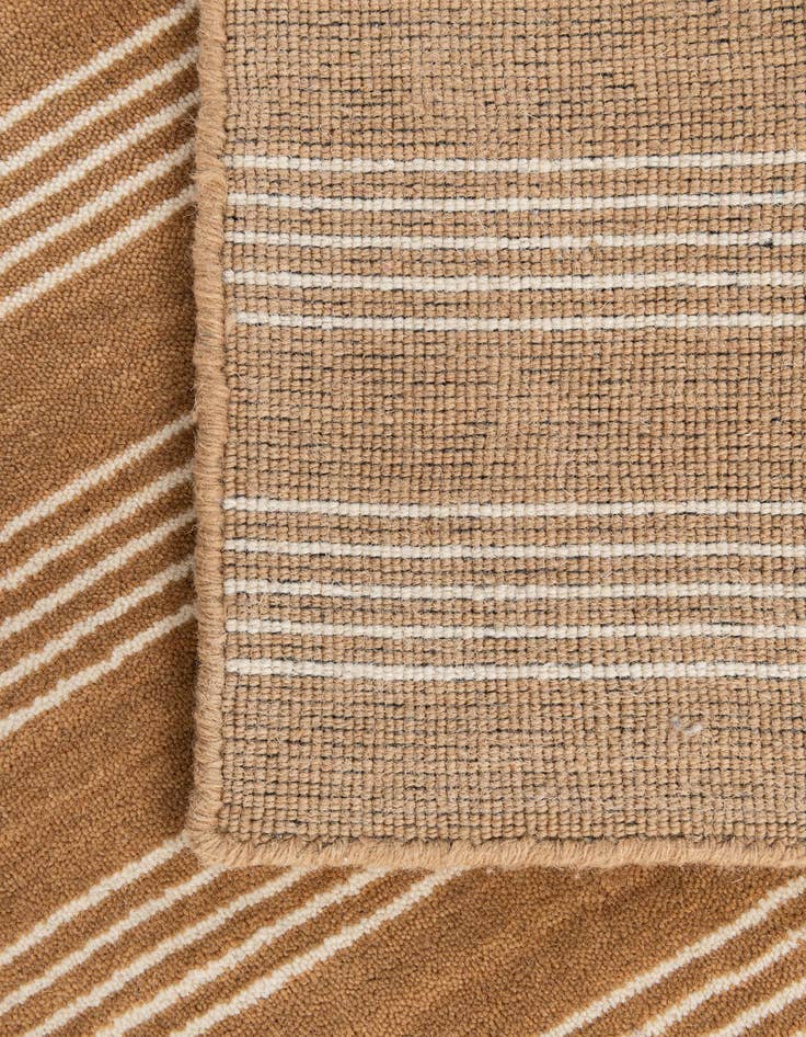 Detail image of  2' 2 x 3' 2 Jill Zarin Natural Wool Rug