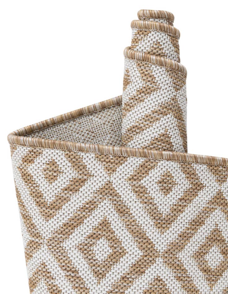 Detail image of  7' x 10'  Washable Jill Zarin Costa Rica Indoor / Outdoor Rug