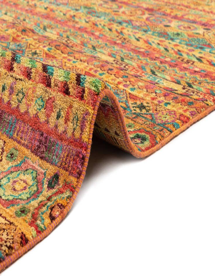 Detail image of  6' 6 x 9' 6 Juma Wool Rug