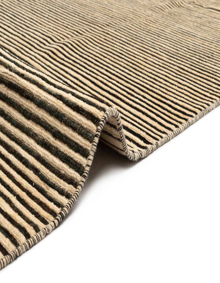 Detail image of  7' 9 x 11' 7 Juma Wool Rug