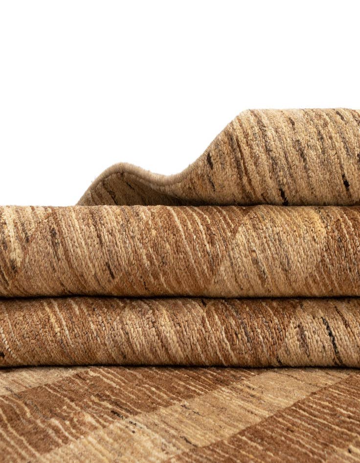 Detail image of  6' 6 x 9' 9 Juma Wool Rug