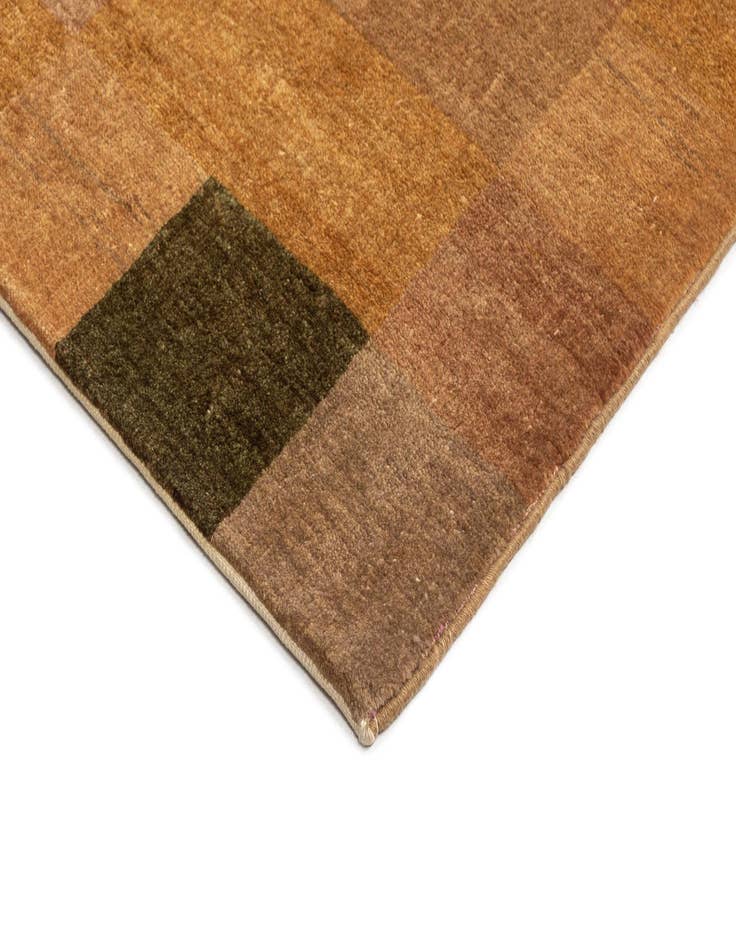 Detail image of  6' 8 x 9' 4 Juma Wool Rug