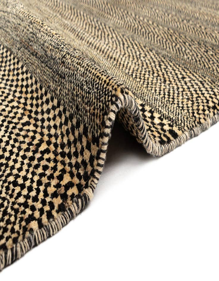 Detail image of  4' 8 x 6' 9 Juma Wool Rug