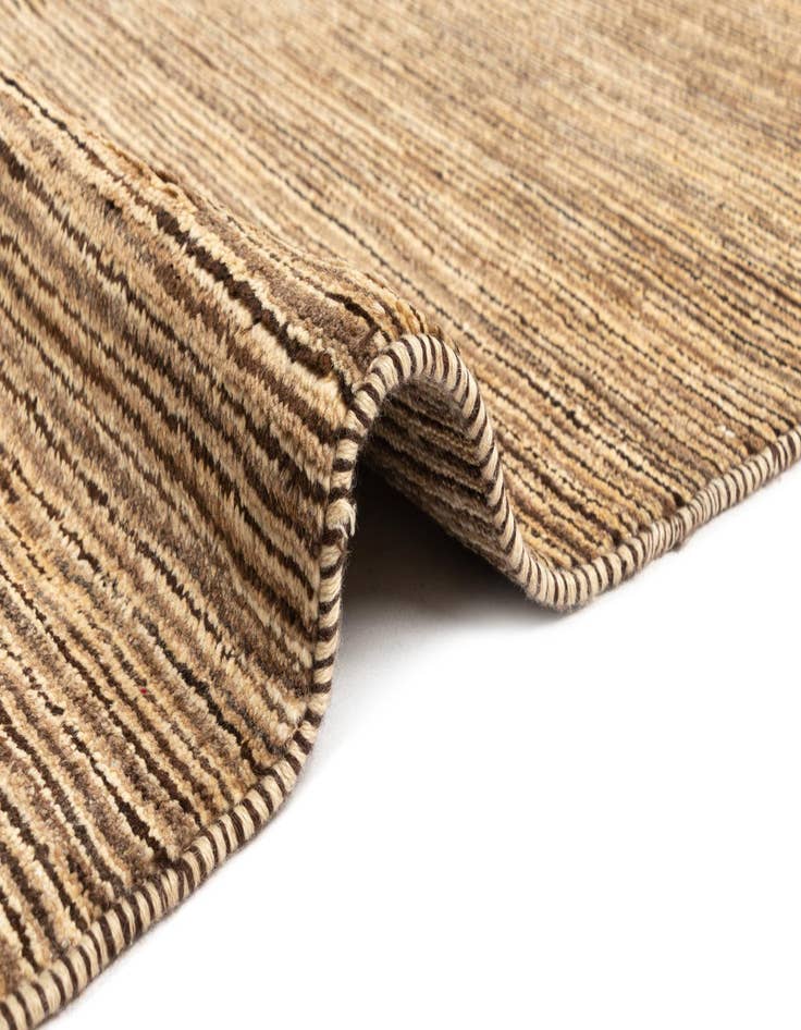 Detail image of  5' 5 x 8' Juma Wool Rug