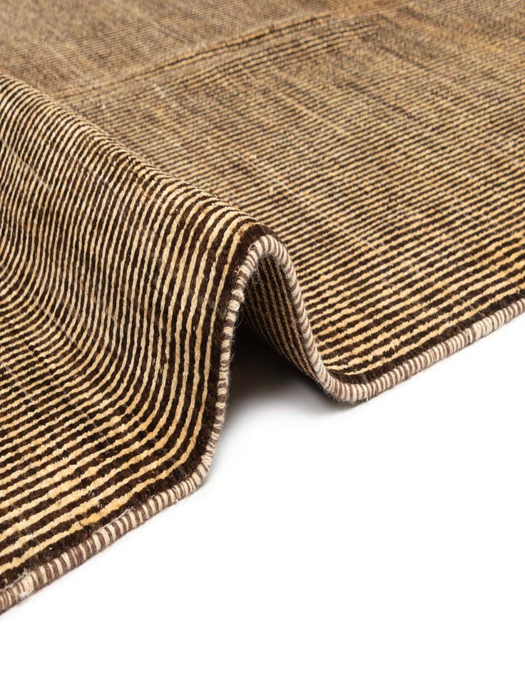 Detail image of  5' 5 x 7' 10 Juma Wool Rug