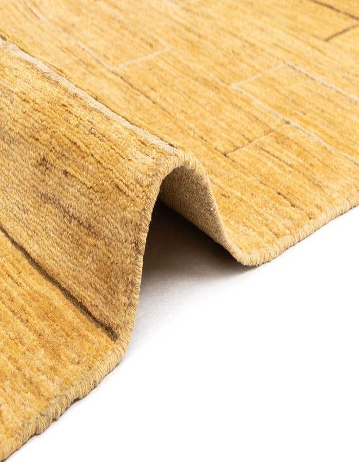 Detail image of  5' 1 x 6' 6 Juma Wool Rug