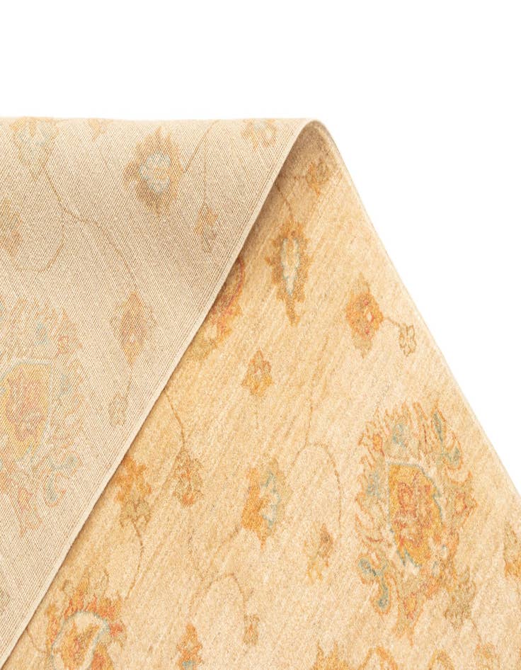 Detail image of  5' 9 x 7' 7 Kaizar Wool Rug