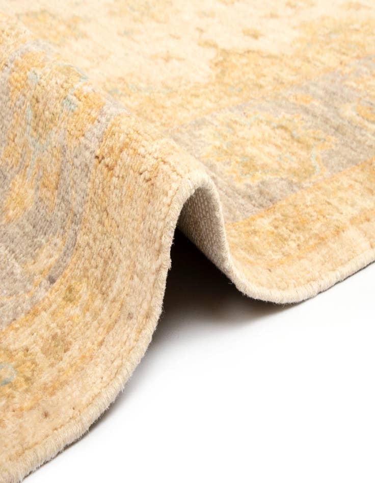 Detail image of  5' 1 x 6' 6 Kaizar Wool Rug