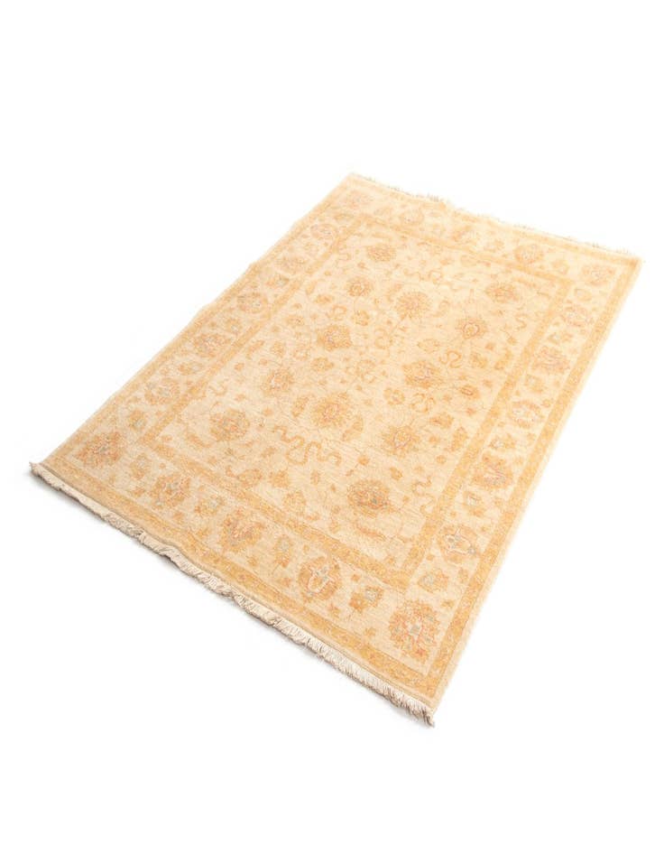 Detail image of  4' 11 x 6' 4 Kaizar Wool Rug