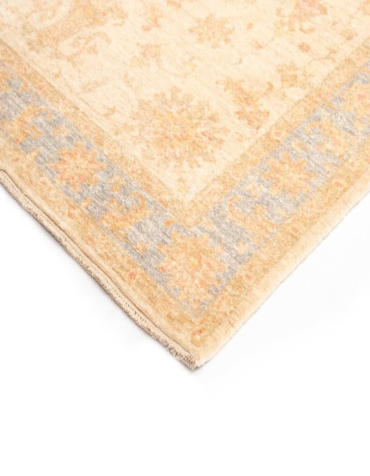 Detail image of  5' 1 x 6' 6 Kaizar Wool Rug