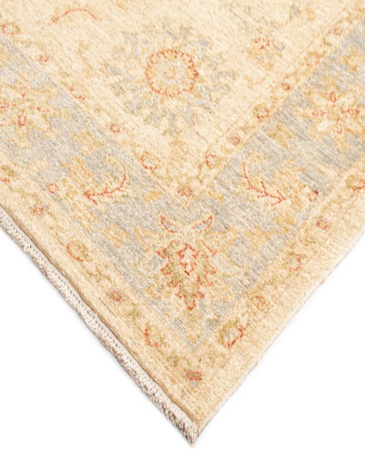 Detail image of  5' 6 x 7' 10 Kaizar Wool Rug