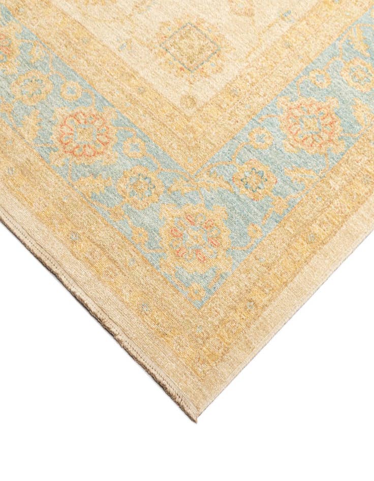 Detail image of  8' 3 x 11' 3 Kaizar Wool Rug