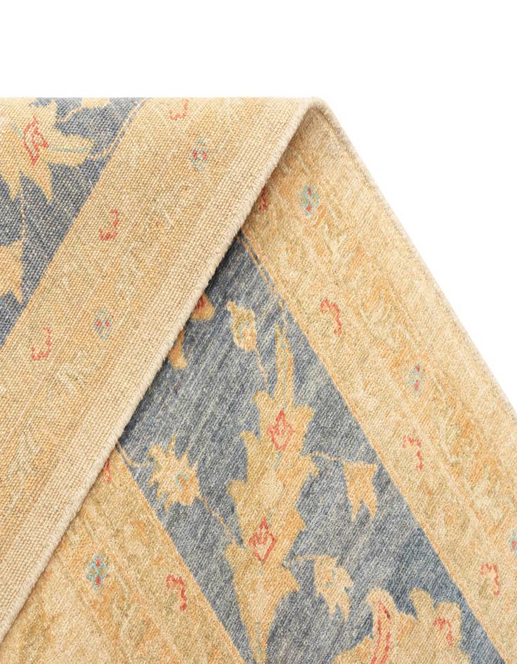 Detail image of  8' 4 x 11' 3 Kaizar Wool Rug