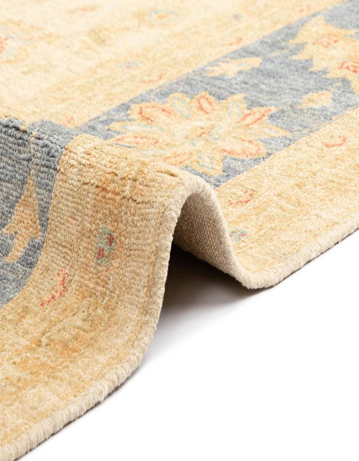 Detail image of  8' 4 x 11' 3 Kaizar Wool Rug