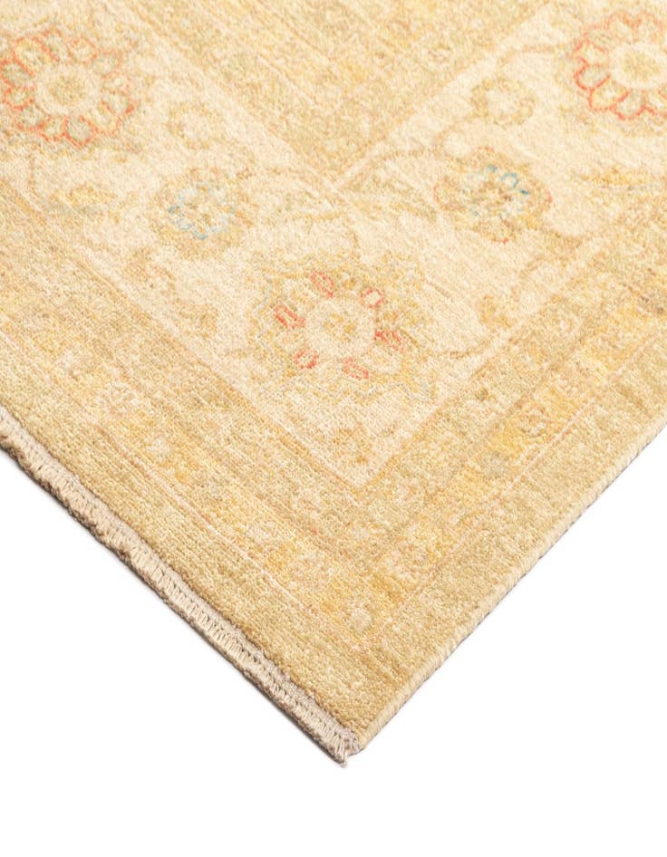 Detail image of  8' 4 x 11' 4 Kaizar Wool Rug