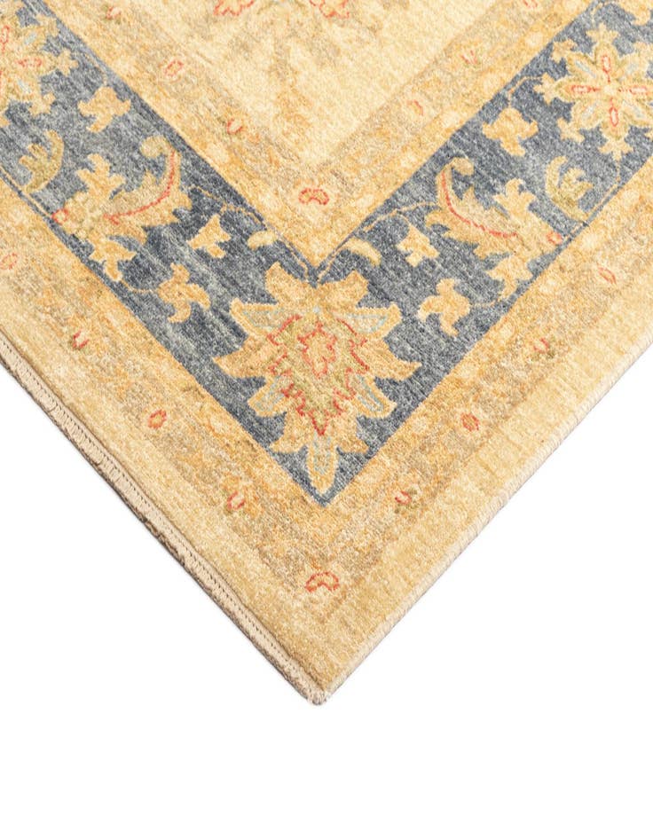 Detail image of  8' 3 x 11' 5 Kaizar Wool Rug