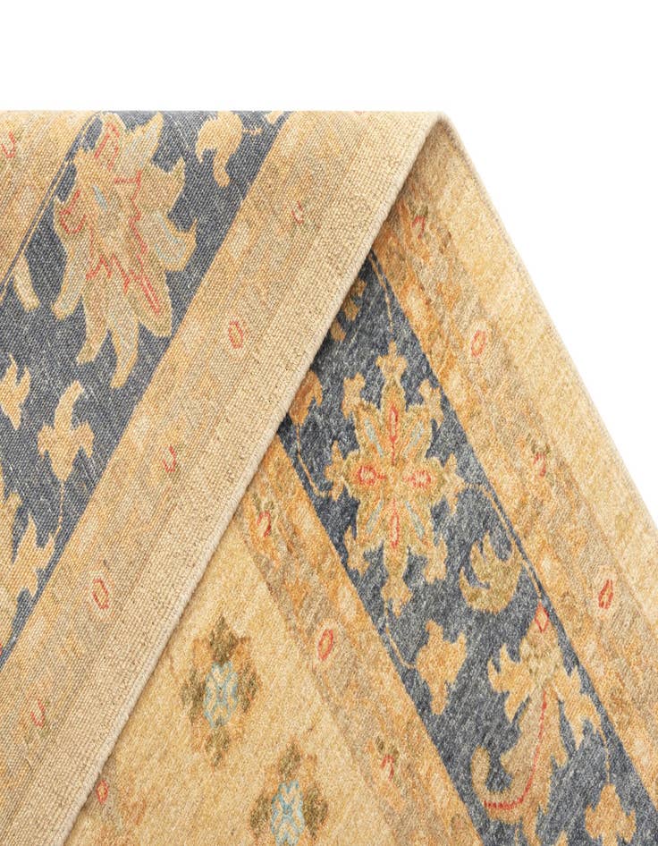 Detail image of  8' 3 x 11' 5 Kaizar Wool Rug