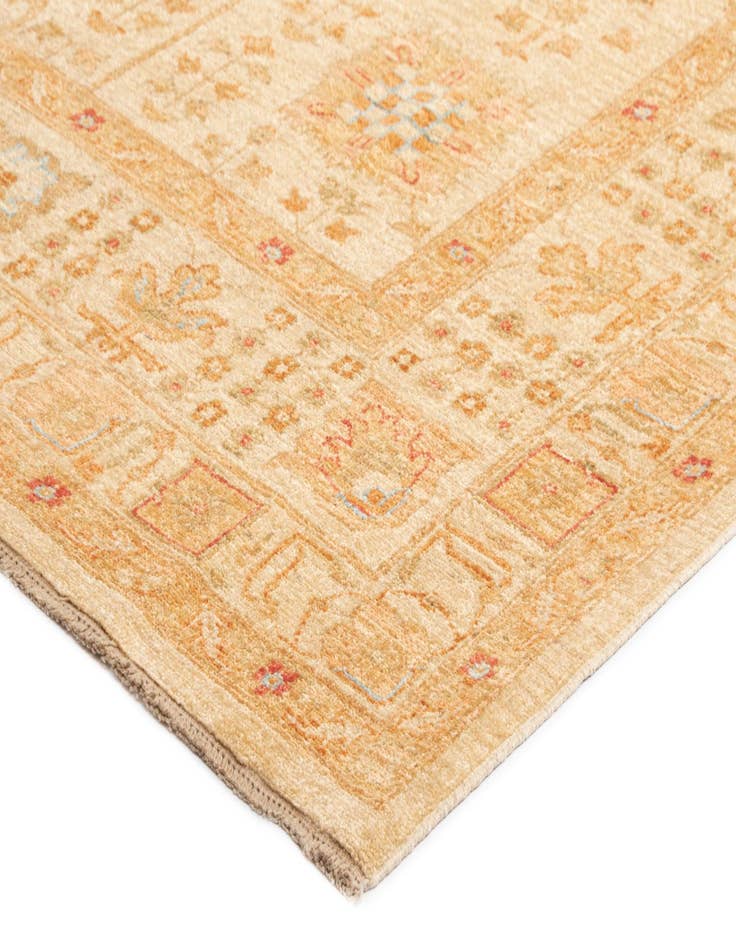 Detail image of  8' 4 x 11' 5 Kaizar Wool Rug