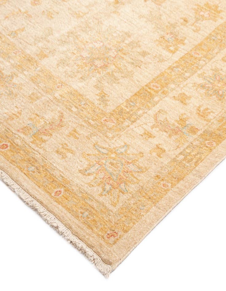 Detail image of  8' 5 x 11' 5 Kaizar Wool Rug