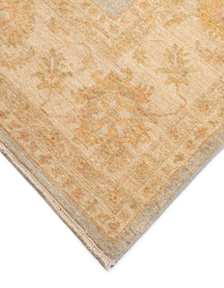 Detail image of  9' 10 x 12' 10 Kaizar Wool Rug