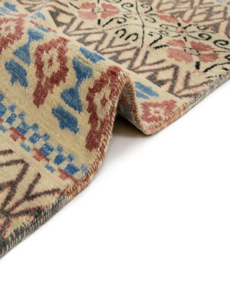 Detail image of  7' 10 x 10'  Hand Knotted Kamla Wool Rug