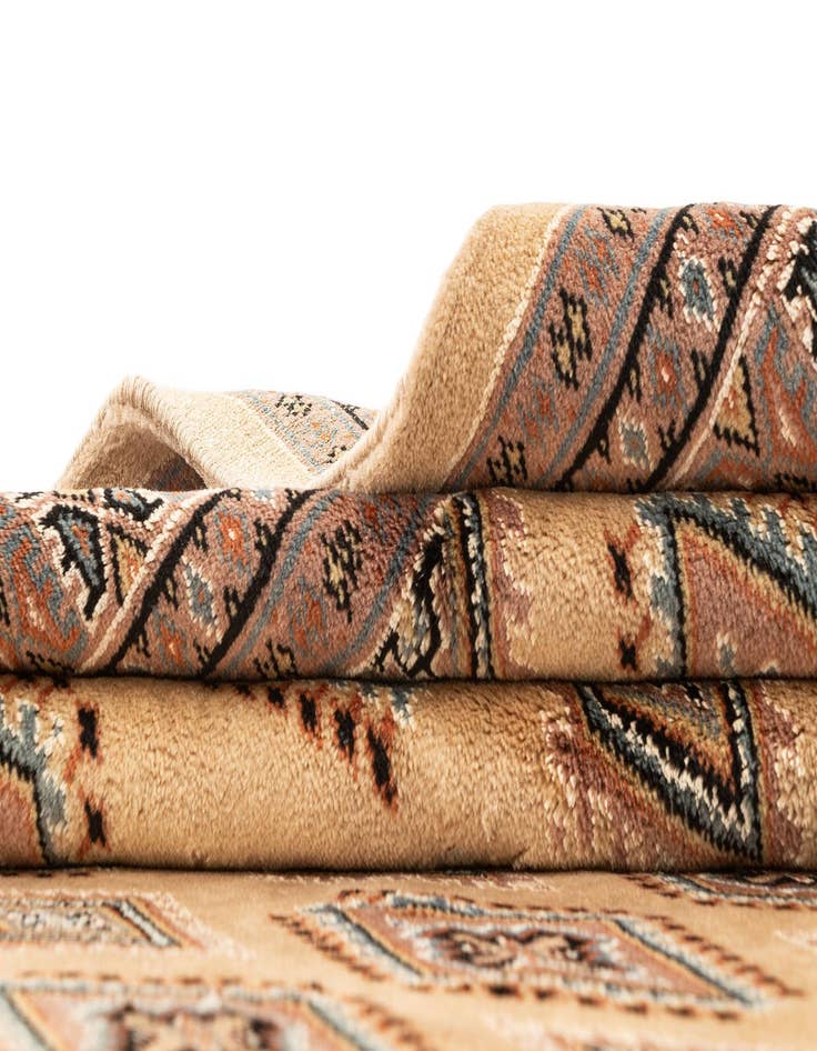 Detail image of  4' 8 x 6' 6 Karachi Royal Rug