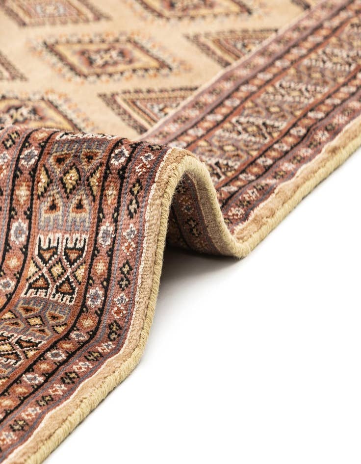 Detail image of  4' 8 x 6' 9 Karachi Royal Rug