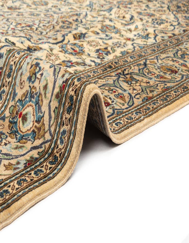 Detail image of  6' 7 x 10' 1 Kashan Rug