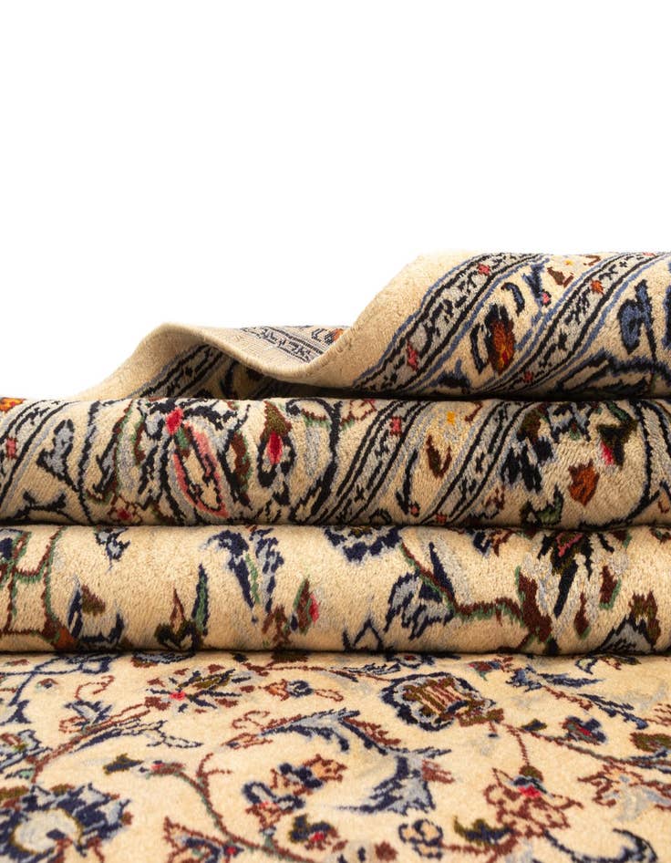 Detail image of  6' 9 x 9' 10 Kashan Rug