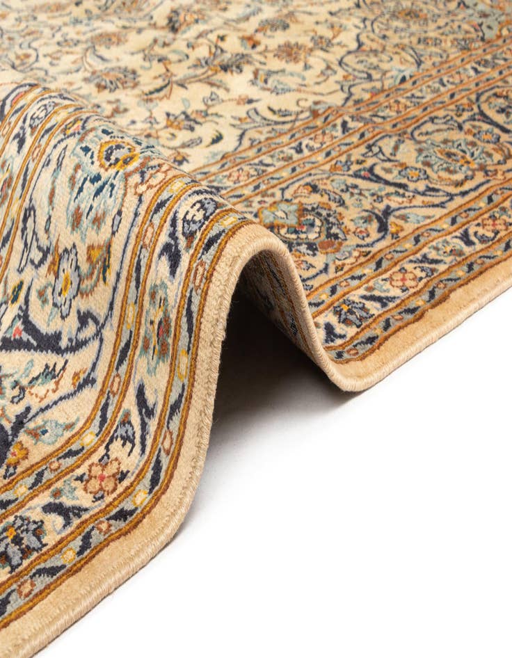 Detail image of  8' 2 x 11' 4 Kashan Rug