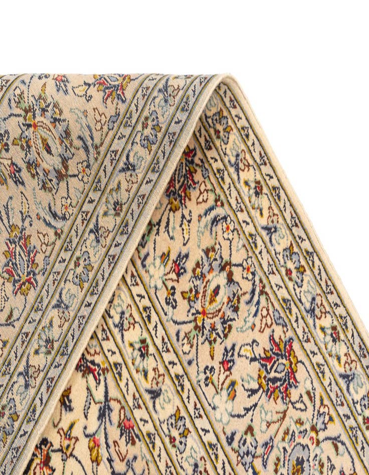 Detail image of  8' 2 x 11' 5 Kashan Rug