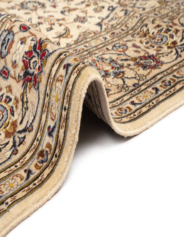 Detail image of  6' 8 x 10' Kashan Wool Rug