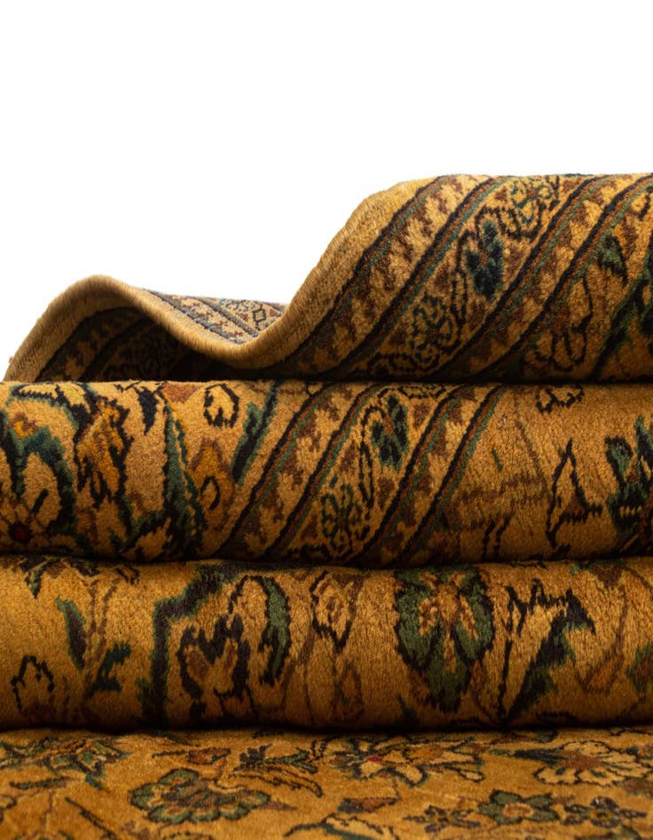 Detail image of  6' 6 x 9' 11 Kashan Wool Rug