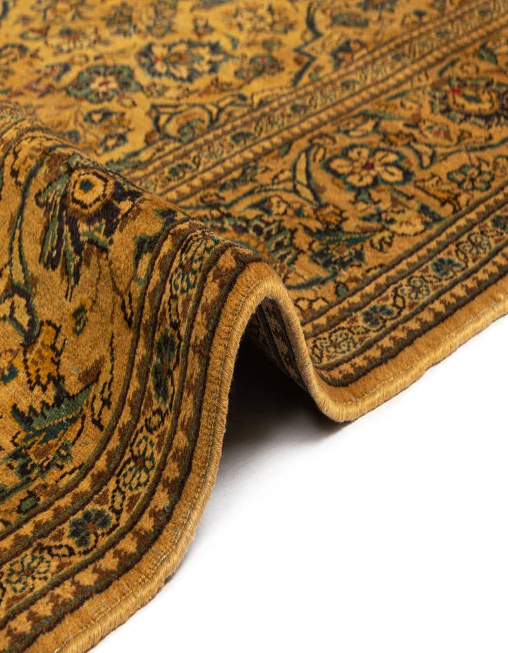 Detail image of  6' 6 x 9' 11 Kashan Wool Rug